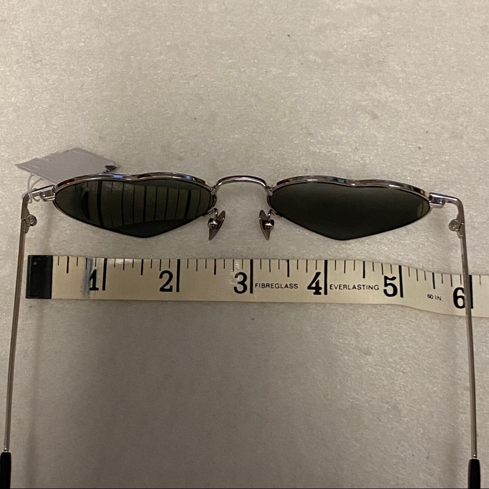 SOLD SAINT LAURENT Heart Sunglasses SL301 Loulou - Picture 9 of 16